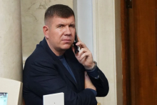 СБУ та НАБУ викрили нардепа від «Слуги народу» Анатолія Гунька на оборудках із землею Національної академії аграрних наук на 30 млн грн