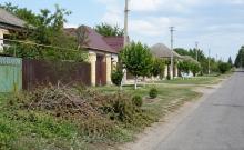 Територія за парканом — не ваша, але доглядати за нею повинні саме ви, інакше можна отримати штраф
