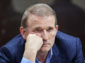 В Україні судитимуть 14 митників за сприяння незаконному імпорту нафтопродуктів компанії, пов'язаній з Медведчуком