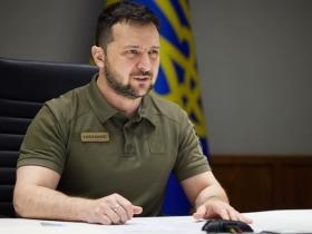 Контрнаступ української армії продовжується. Військові з початку вересня звільнили майже 2000 кілометрів території - Зеленський