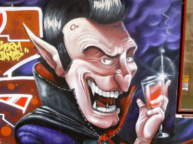 Несметные сокровища бессмертного графа в слоте Dracula Riches