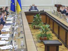 В Україні планують скоротити кількість міністерств: у ЗМІ повідомили про зміну структури управління Кабміном