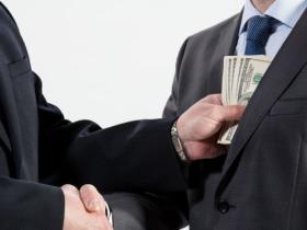 Конфлікт інтересів депутата місцевої ради при виділенні земельної ділянки