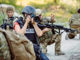 Зміни в роботі журналістів на передовій - коментар речників ЗСУ