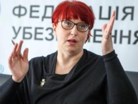 Деяким «слугам народу» нема чим зайнятися: нардеп Галина Третьякова хоче в Україні запровадити нові свята