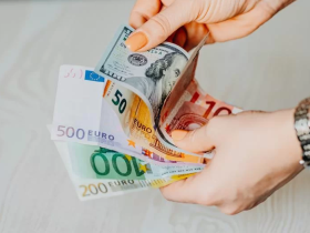 Як українцям платити податки за кордоном?