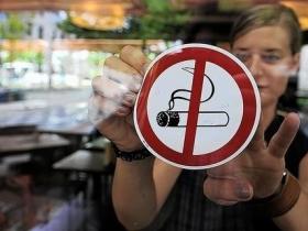 Увага! В Україні відновлюється контроль щодо заборони куріння у приміщеннях кафе, барів та ресторанів
