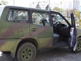 Військовим дозволять керувати автомобілями з правим кермом