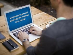 Хто із військовослужбовців не повинен подавати декларації?
