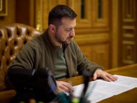 Президент Володимир Зеленський підписав законопроект про рекордне збільшення Бюджету - 2023