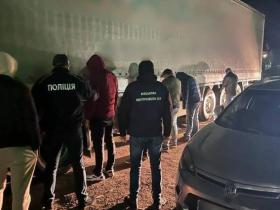 Адвоката із Ужгорода затримали за систематичне переправлення ухилянтів у Словаччину