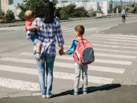 Штрафи для пішоходів з дітьми - у Верховній Раді зареєстровано новий законопроект