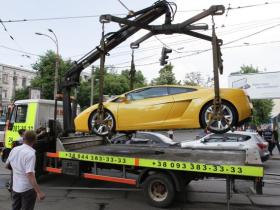 Кабмін розширив підстави евакуації автомобілів: деталі прийнятих змін
