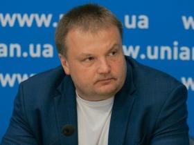Заборонити виїзд чоловікам за кордон і після війни пропонує екс радник міністра МВС Денисенко