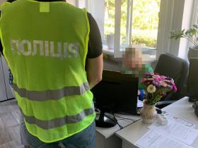 Закупівля овочерізок по завищеній вартості: чиновниці Дніпровської РДА повідомлено про підозру