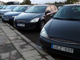 В Україні визнали законною конфіскацію нерозмитнених авто