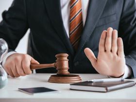 Зупинення провадження у справі через перебування сторони в ЗСУ