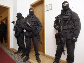 Обов’язковість участі захисника під час обшуку житла
