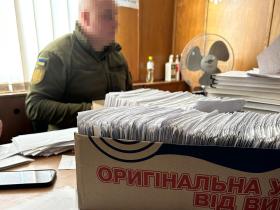 ДБР викрило злочинну організацію з-поміж працівників ТЦК, які створили масштабну схему ухилення від мобілізації