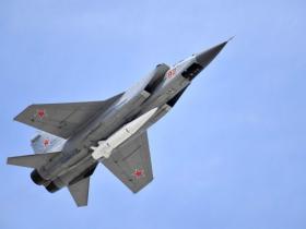 Рівень української ППО дозволяє не зупиняти країну під час довгих повітряних тривог – Зеленський
