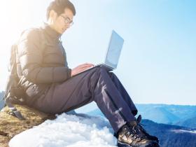 Як правильно користуватись ноутбуком взимку