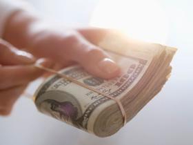 Стягнення шкоди з Фонду гарантування вкладів фізичних осіб