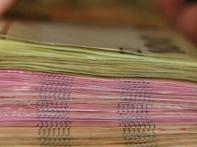 Щодо застосування п.1 ч.1 ст.8 ЗУ "Про судовий збір" до фізичних осіб - відповідачів