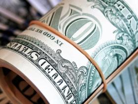 Українці витрачають за кордоном із банківських карт по $35 млн щодня - заступник голови НБУ Ніколайчук