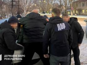 На Одещині ДБР викрило посадовця військкомату, який допомагав ухилятися від мобілізації