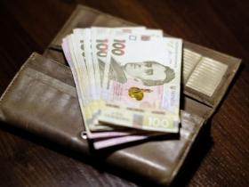 Українцям розповіли про розмір допомоги по безробіттю у 2024 році