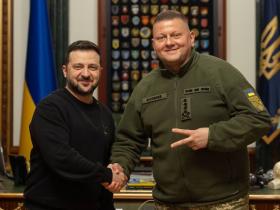 Зеленський зустрівся із Залужним і оголосив про зміни в керівництві ЗСУ