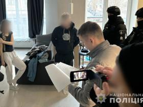 Привласнювали віртуальні активи під приводом онлайн-заробітку: кіберполіцейські Києва затримали членів злочинної організації