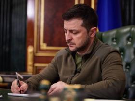 Президент Володимир Зеленський підписав указ про демобілізацію строковиків