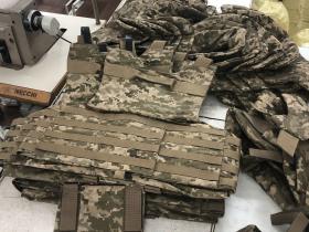 Міноборони запрошує до співпраці нових виробників бронежилетів, шоломів та окулярів