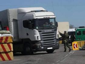 Представники ТЦК мобілізують водіїв міжнародних перевезень прямо на трасах: в Асоціації заявляють про критичну ситуацію