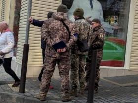 Жінка отримала 5 років позбавлення волі з іспитовим терміном за ведення каналу з інформацією про роздачу повісток