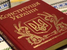 Україна тимчасово відступає від Конвенції з прав людини: які обмеження можуть бути запроваджені під час воєнного стану?