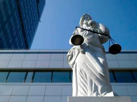 Формулювання декількох прохальних частин позову через союз «або…або»