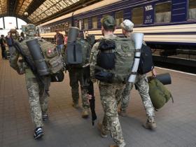 Ротація на фронті: Володимир Зеленський розповів про існуючі плани у Силах оборони