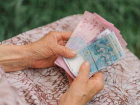 Чи зобов'язані ВПО повертати помилково нараховану їм виплату допомоги на проживання