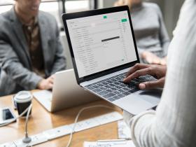 Як захистити від зламу сторінки в соціальних мережах, месенджерах та електронної пошти?