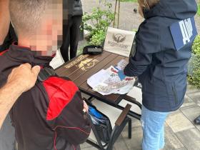 ДБР затримало сина посадовця Вінницького ТЦК, який вимагав $20 000 за оформлення виїзду за кордон