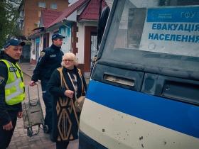 Евакуація та переселення з небезпечних регіонів: чи можуть відмовити, якщо немає документів?