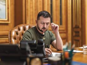 Президент Зеленський підписав закон про заборону діяльності в Україні релігійних організацій, пов’язаних з росією