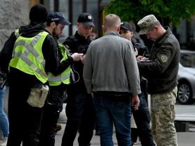 Вручили повістку під час вступу до вишу — що робити?