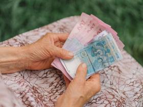Чи збільшиться розмір пенсії, якщо людина вирішить вийти на пенсію пізніше 60 років?