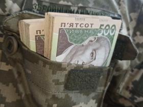 Гранти для ветеранів війни та других з їхнього подружжя: деталі програми та умови участі