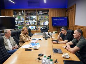 Навіть попри відсутність світла має бути можливість викликати швидку чи поліцію або зателефонувати рідним - Федоров