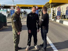 Правоохоронці викрили масштабне злочинне угруповання, яке «заробило» на ухилянтах понад 40 млн грн
