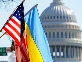 США надають Україні кредит на $20 мільярдів: він буде погашений за рахунок доходів від заморожених російських активів